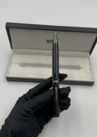 قلم مون بلان لون اسود