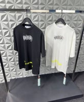 تيشيرت اوف وايت