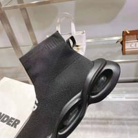 حذاء دولتشي اند قابانا لون أسود