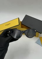 نظارة فندي أسود بشعارF