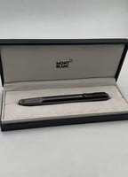 قلم مون بلان لون أسود