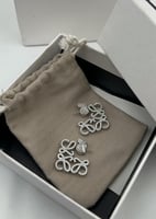 حلق لويفي فضي