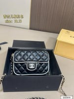 شنطة شانيل كاميرا