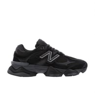 New Balance black