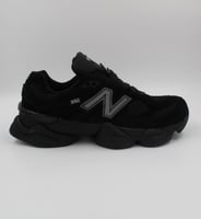 New Balance black