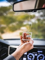 تعليقة سيارة بالاسم و استودعتك الله