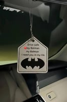 تعليقة باتمان حسب الطلب