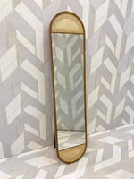 مراية استاند راتان بني