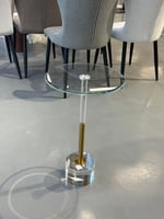 طاولة خدمة ذهبي سطح زجاج قاعدة اكرلك