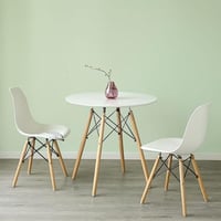 طاولة مع 2 كراسي ابيض مدور