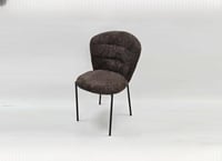 كرسي طاولة طعام لون بني مع ارجل سوداء