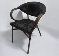 كرسي لون اسود