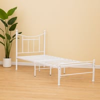 سرير حديد ابيض مقاس190*90