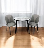 طاولة مع 2 كرسي رمادي