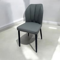 كرسي جلد مفرد