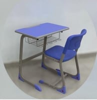 طاولة مدرسية مع كرسي