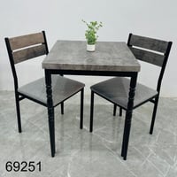 طاولة مع 2 كرسي لون رصاصي