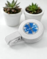 حامل بطاقة مع شعار 3D نوع UHOO مسعف PARAMEDIC