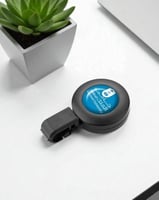 حامل بطاقة UHOO مع شعار 3D جامعة الملك سعود