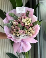 باقة ورد موف وابيض