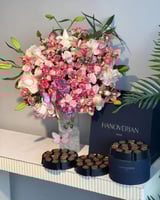 فازة ورد مع شوكلاتة هانفريان