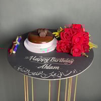 تنسيق كيكة ورد مع كتابة عبارة