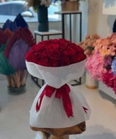 باقة ورد تغليف خيش راقي