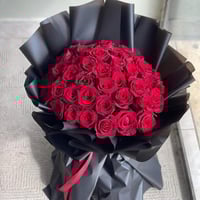 باقة ورد جوري طبيعي بتغليف انيق