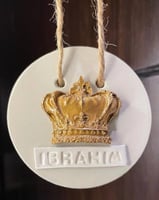 تعليقه حجر معطر لون بيج مع امكانيه اضافه اي اسم .