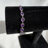 اسوارة امثيست