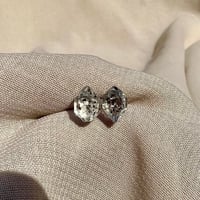 اقراط ألماس هيركمير