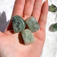 بريهنايت prehnite + Epidoteمصقول كبير