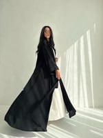 عباية كلوش تطريز بالكم والياقة