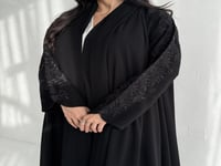 عباية دبل كلوش مع تطريز مشجر كامل الكم