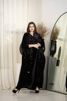 عباية بشت مخمل بتطريز رمادي