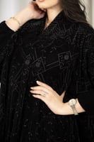 عباية بشت مخمل بتطريز اسود