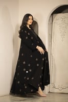 عباية بتطريز خاص