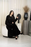 عباية بشت مخمل بتطريز رمادي