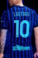 انتر ميلان 25/26 نسخة لاعبين