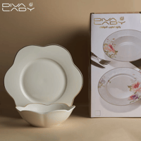 طقم عشاء بورسلان ابيض وذهبي فاخر بتصميم عصري 24 قط...