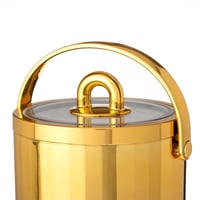 سطل ثلج بلاستيك ذهبي بغطاء شفاف سعة 1450 مل