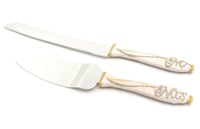 جاروف مع سكين لتقطيع الكيك ذهبي