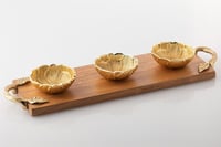 صحن تقديم خشب مع 3 زبدية معدن ذهبي