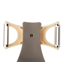 قشارة خضار بلاستيك بيج