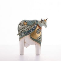 ديكور مجسمات شكل بقرة