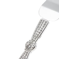 جاروف مع سكين لتقطيع الكيك فضي