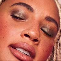 رير بيوتي مجموعة سيلينا ظل وماسكارا للعيون