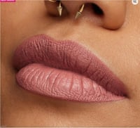 هدى بيوتي احمر الشفاه ليكويد مات راحة فائقة وثبات...