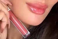 نادين نجيم ملمع شفاه ثري دي درجة 203 بيرفكت نيود 3...