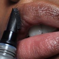 ريفاي مقشر الشفاه شفاف 8 مل